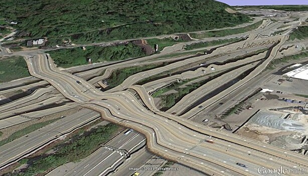 Несколько фотографии из Google Earth, противоречащие здравому смыслу