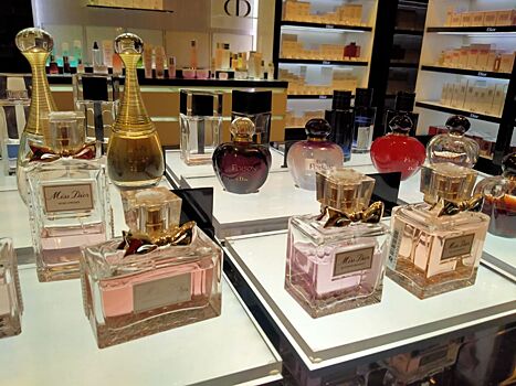 Новосибирцы штурмуют магазины косметики в преддверии 8 марта