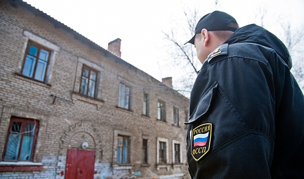 Волгоградка заплатила долг из-за страха лишиться машины