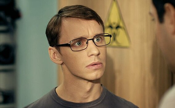 Как выглядят красавица жена и дети Александра Стекольникова из «Универа»