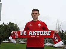 Экс-игрок сборной России Камболов продолжит карьеру в "Актобе"