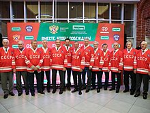 Лига Ставок сделала подарок легендарным хоккеистам Суперсерии СССР — Канада 1972 года