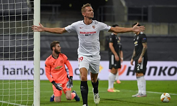 "Севилья" на везении и кураже вратаря пролезла в финал Лиги Европы, но попутно показала все слабые стороны "Манчестер Юнайтед"