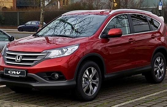 Житель Владивостока разъезжал на автомобиле с темным прошлым