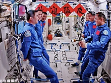 Возвращение экипажа китайского корабля «Шэньчжоу-20» отложили