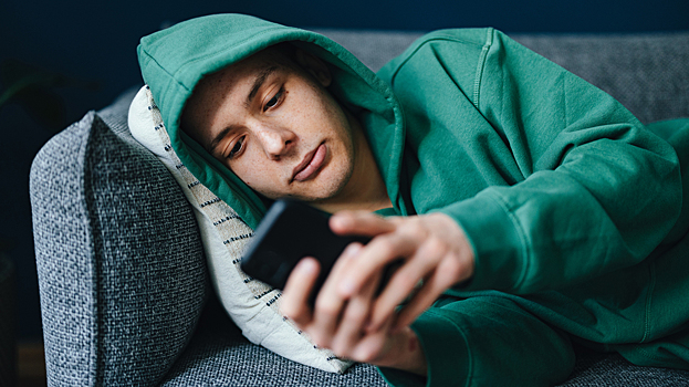 Не лень, а сигнал: как разглядеть за бездельем подростка выгорание и депрессию