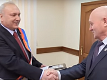 Экс-мэр Красноярска Петр Пимашков стал Почетным жителем Дальнереченска