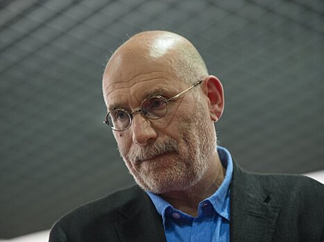 Суд начнет рассматривать заочно дело писателя Акунина 25 ноября