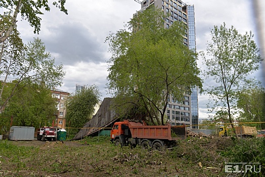 Мэрия разрешила застройщикам распланировать под жилье землю у парка рядом с «Екатеринбург Ареной»