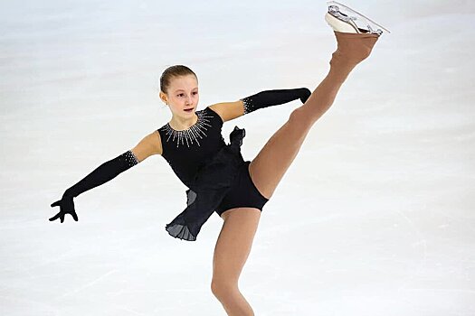 12-летняя ученица Плющенко Алиса Юрова исполнила тройной аксель на тренировке
