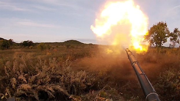 Огонь из Т-80 и полеты Су-30СМ: на ДВ прошли учения