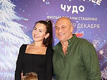 «Гладила вещи»: как актер Константин Соловьев нашел жену младше на 19 лет