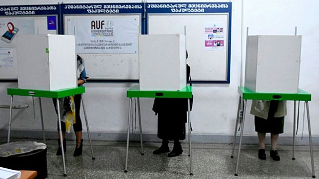 «Ожидаемый итог»: эксперт прокомментировал итоги парламентских выборов в Грузии