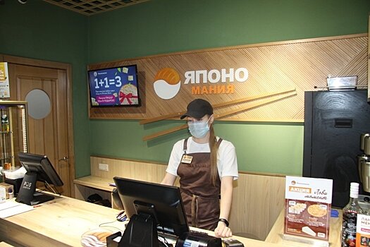 В вятской сети кафе «Япономания» заработали умные экраны от «Ростелекома»