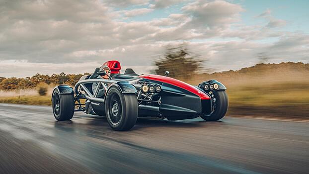 Тест-драйв легкого спорткара Ariel Atom 4