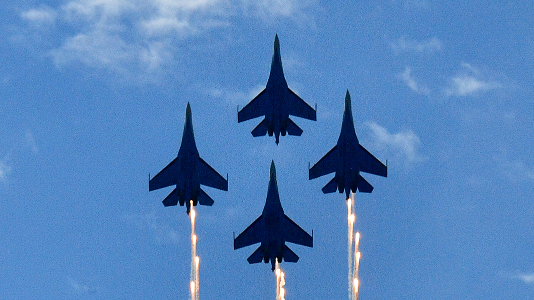 В России отреагировали на планы НАТО разрешить сбивать воздушные цели из России