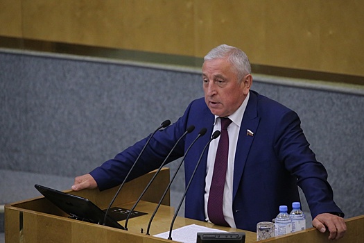 Пленум ЦК КПРФ рекомендовал съезду выдвинуть Харитонова на пост президента
