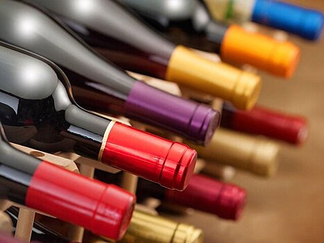 Розничная продажа алкоголя в РФ снизилась почти на 10%