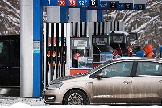 Цены на бензин решили удержать