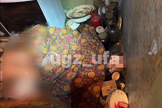 Пенсионерку придавило шкафом на кухне