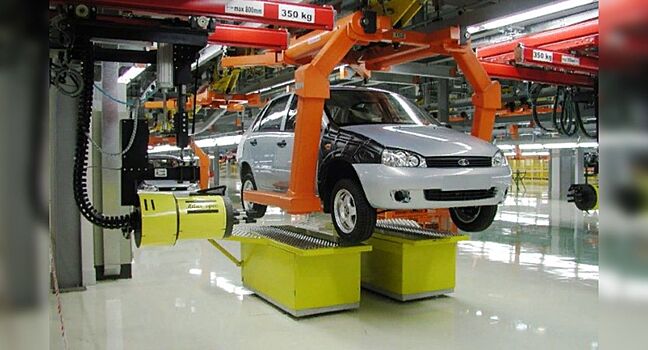 Ошибка на эмблеме, «грохот», Gorbi: Невероятные факты об автомобилях Lada