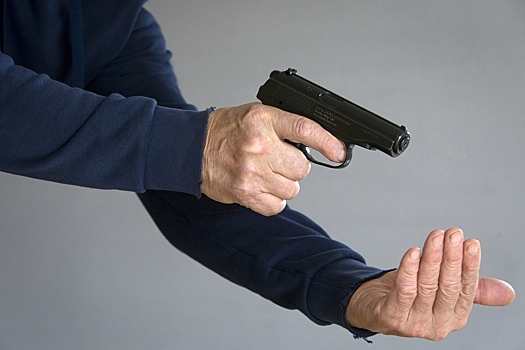 Стало известно, что на Украине мужчина открыл огонь по сотрудникам ТЦК