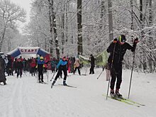 Более 800 пензенцев пробежали на лыжах по Олимпийской аллее