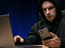 В Новосибирске задержали курьера, причастного к обману пенсионера из Карелии