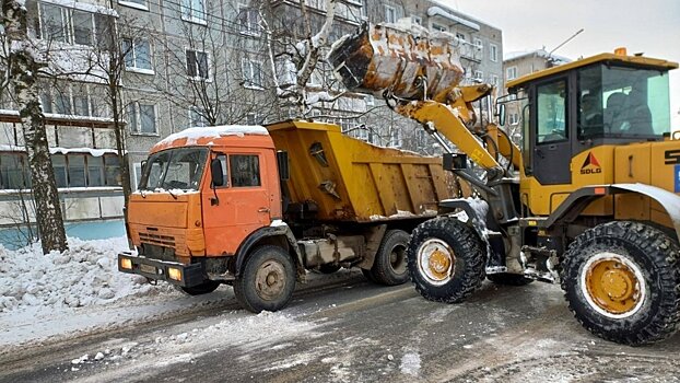 За первые три дня февраля снег вывезут с  27 улиц