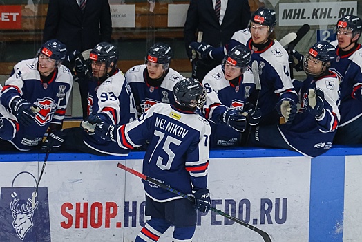 «Чайка» закончила сезон бронзовым призёром чемпионата МХЛ