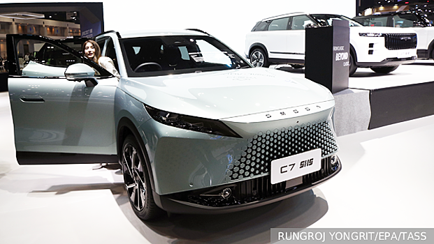 Chery отозвала почти 2,6 тыс. Omoda C7 из России