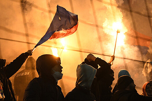 Премьер Франции Борн запретила продажу пиротехники перед праздником 14 июля