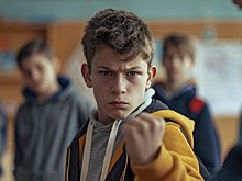 Почему ребёнок травит других? Психолог назвала причины, идущие из семьи