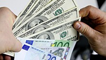 ЦБ продлил ограничения на снятие наличной иностранной валюты