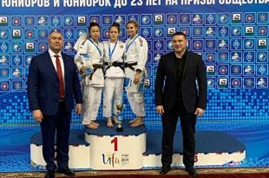Дзюдоисты Челябинской области взяли восемь медалей на соревнованиях в Уфе