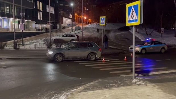 Автомобиль сбил пешехода на переходе в центре Нижнего Новгорода