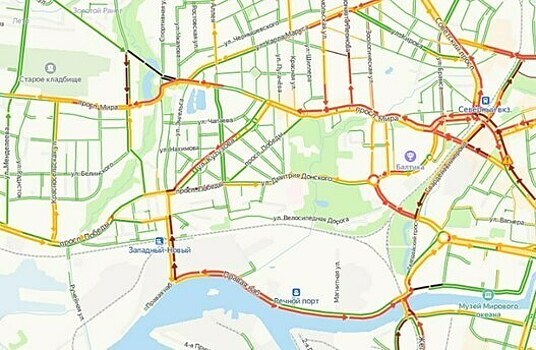 В Калининграде на проспекте Мира образовалась четырёхкилометровая пробка