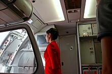 Стала политиком: 5 интересных фактов о работе стюардесс