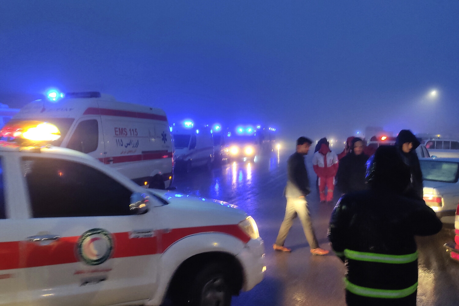 Высокопоставленные офицеры КСИР отправились на место аварии вертолета президента Ирана