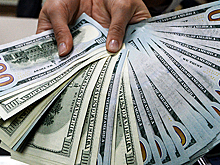 Эксперт объяснил, почему миллиардеры богатеют во время кризиса