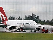 Авиакомпания Qantas будет летать в Европу через Сингапур