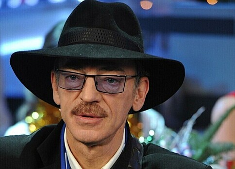 Без легендарной шляпы: Боярская запечатлела отца-именинника в компании внука