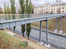 Пешеходный мост отремонтировали на Похвалинском съезде в Нижнем Новгороде