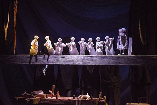 Губернский театр во главе с Безруковым впервые поставил сказку для детей с участием кукол