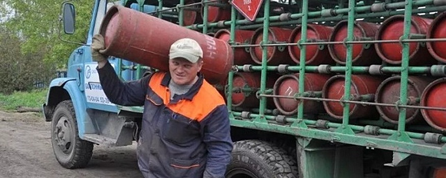 В Херсонскую область доставили первую партию газовых баллонов для малоимущих семей