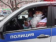 Ограбление Деда Мороза, ночная стрельба и чудо на миллиард: как россияне встретили Новый год