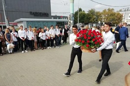 В Южном округе прошли памятные мероприятия ко Дню солидарности в борьбе с терроризмом