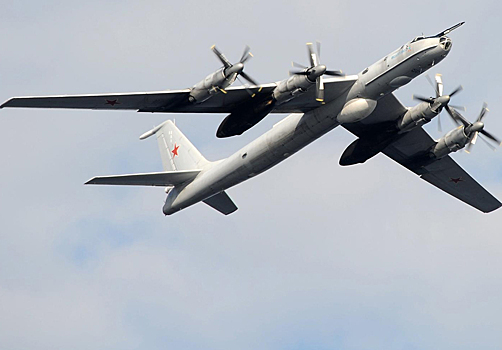 Российские противолодочные самолёты совершили полёт над Атлантикой в сопровождении НАТО