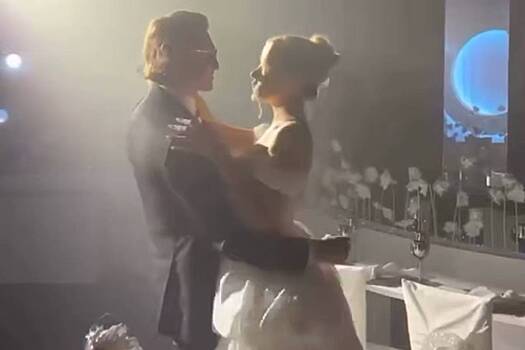 Названа стоимость свадьбы экс-футболиста сборной РФ с телеведущей