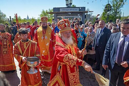 Святые мощи Георгия Победоносца передали главному храму Росгвардии